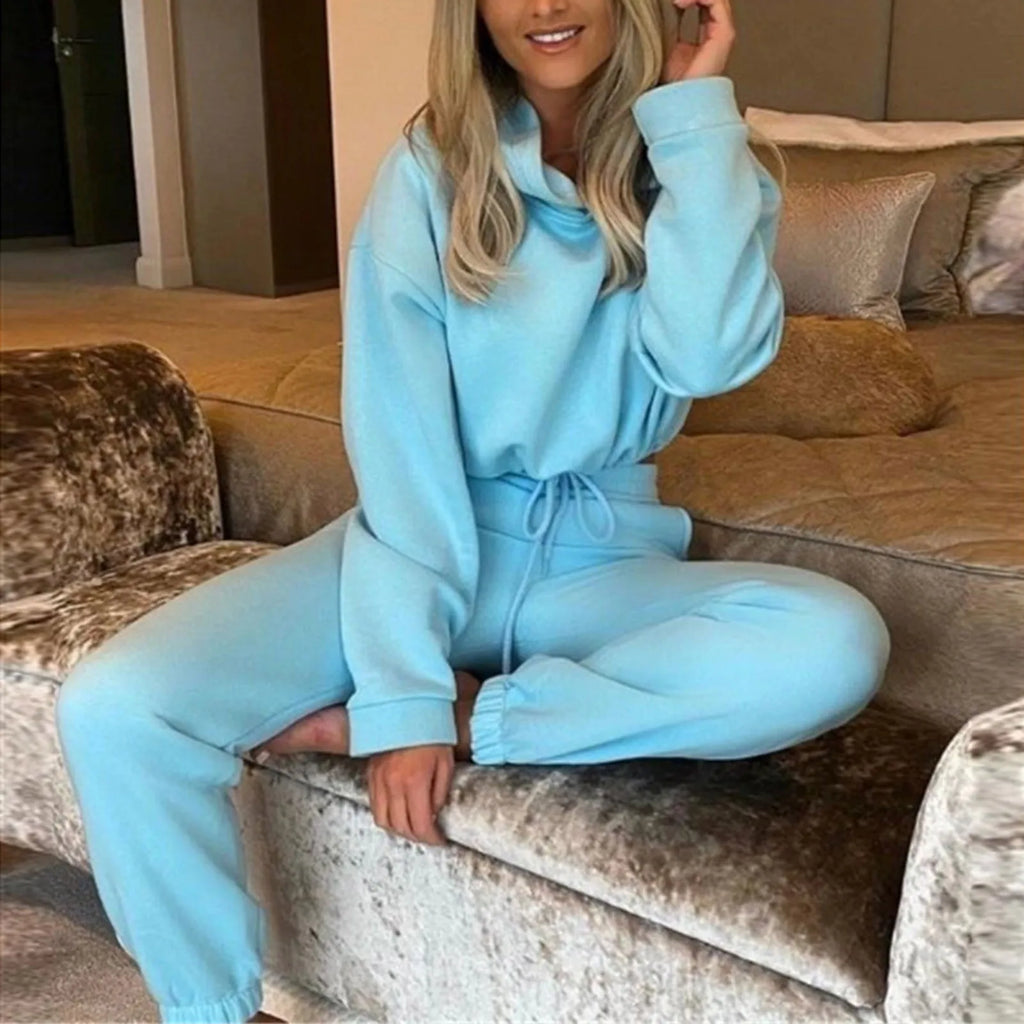 Two-Piece Tracksuit – Hoodie & Sweatpants
