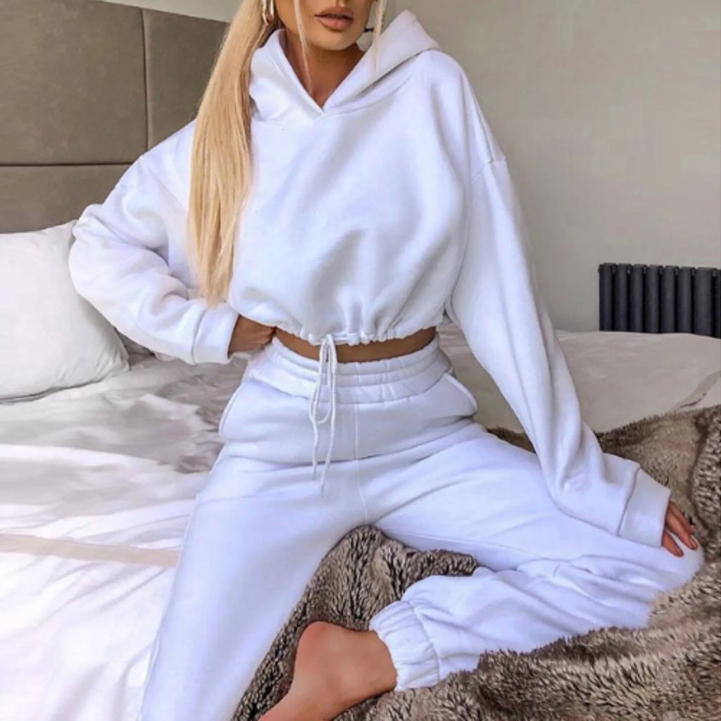 Two-Piece Tracksuit – Hoodie & Sweatpants