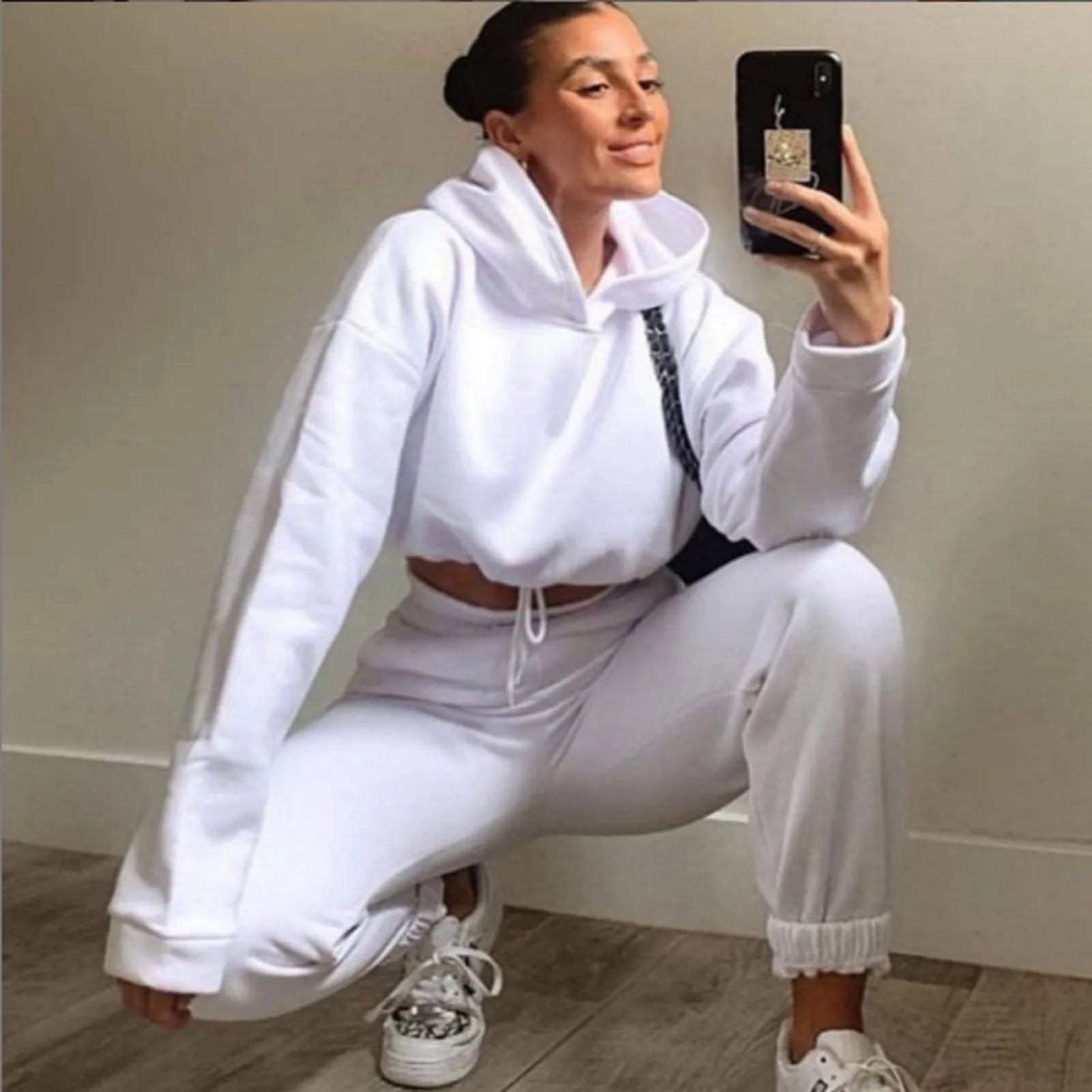 Two-Piece Tracksuit – Hoodie & Sweatpants