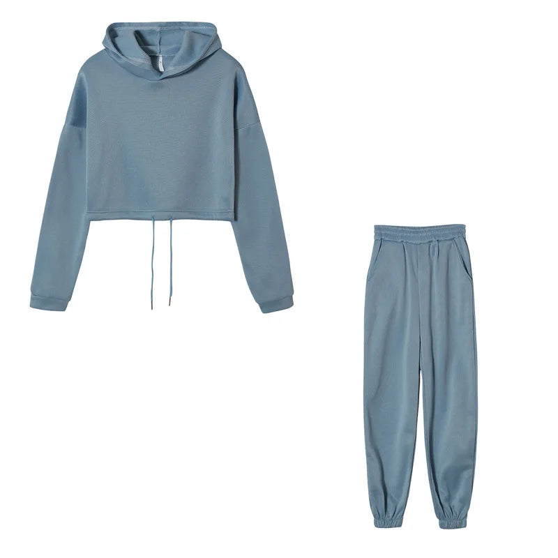 Two-Piece Tracksuit – Hoodie & Sweatpants