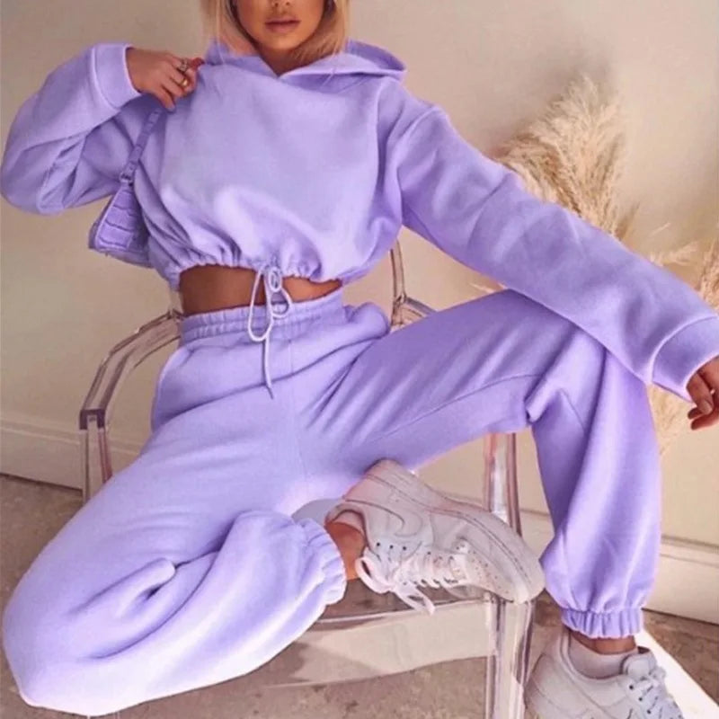 Two-Piece Tracksuit – Hoodie & Sweatpants