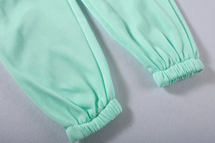 Two-Piece Tracksuit – Hoodie & Sweatpants