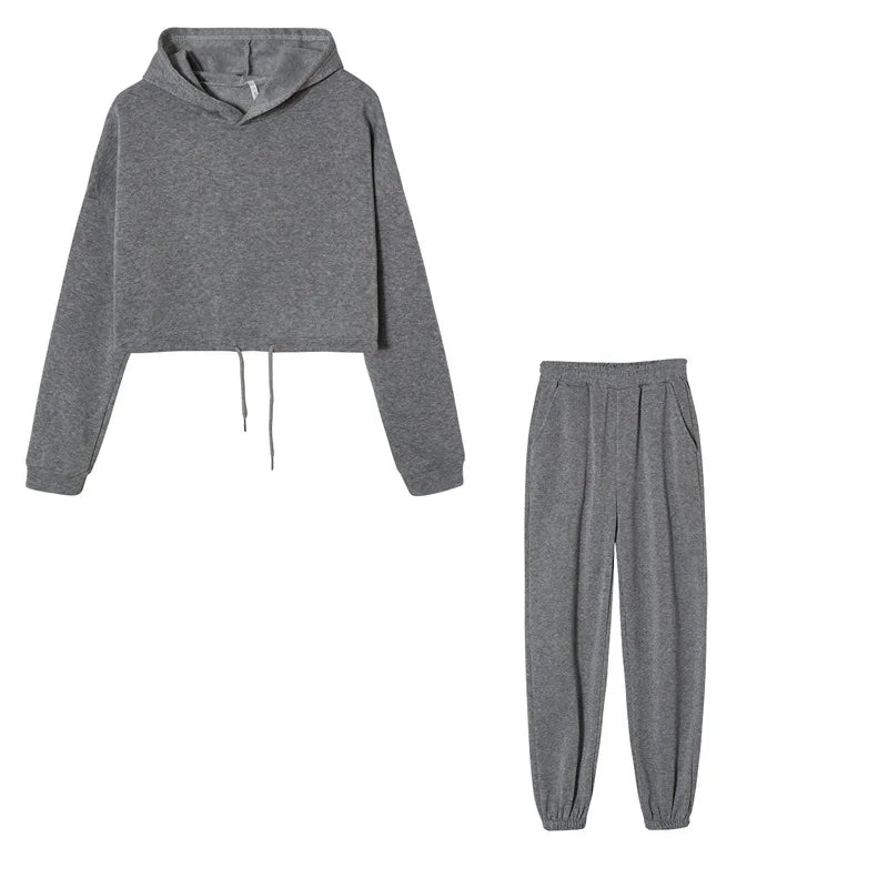 Two-Piece Tracksuit – Hoodie & Sweatpants