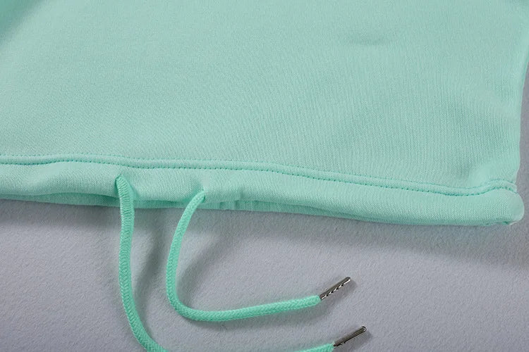 Two-Piece Tracksuit – Hoodie & Sweatpants